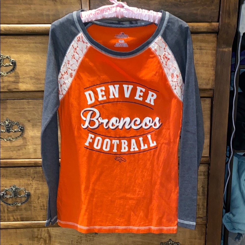 Denver Bronco Women’s Fitted L/S Shirt Size Small